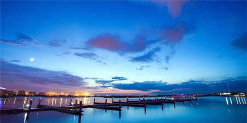 成记椒颜酸菜小鱼一月可以挣多钱，加盟成记椒颜酸菜小鱼联系方式是什么